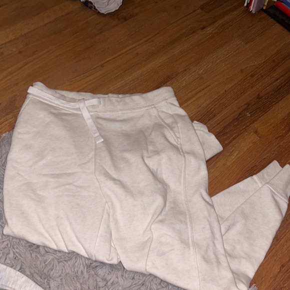 NIKE joggers - Picture 2 of 3